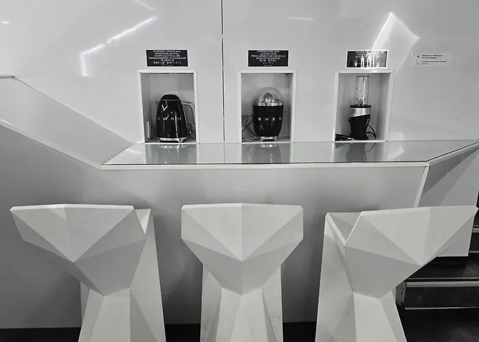 Optimi Хостел *