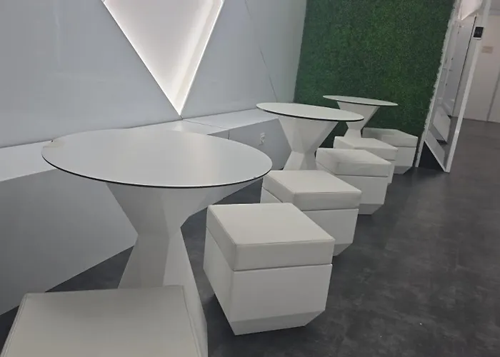 Хостел Optimi *