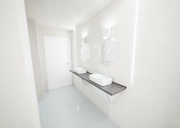 Хостел Optimi *